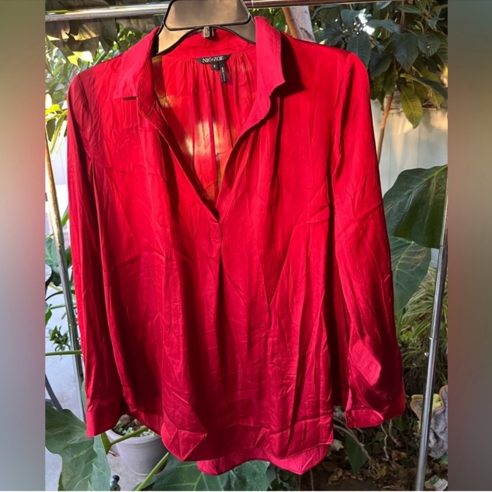 Nic & Zoe v neck flowy blouse